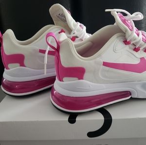 NIKE AIR MAX REACT 270 WHITE AND FIRE PINK